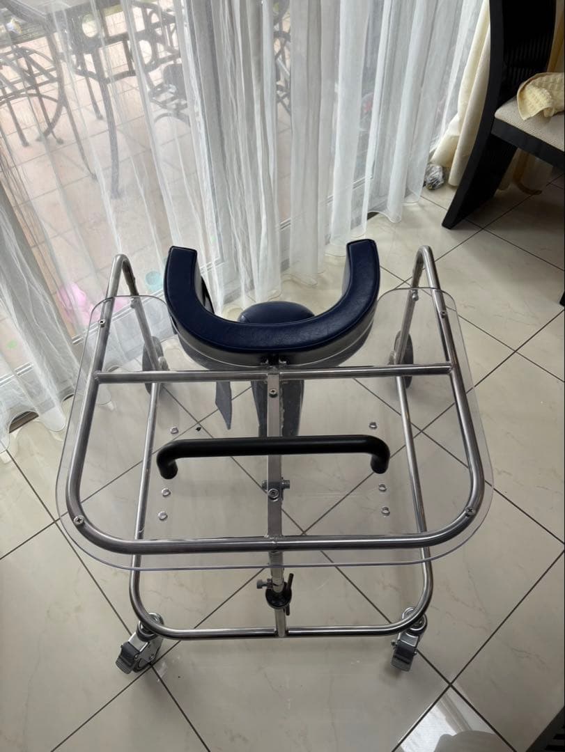 美品 SRCウォーカー sサイズ　障害児用歩行器　有薗製作所