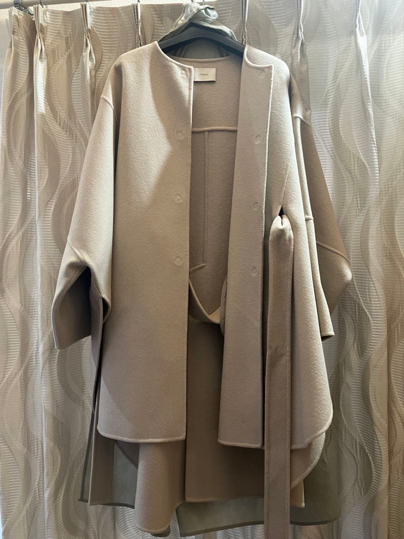 ルフィル le phil ウールリバーコート　ポンチョ　ベージュ