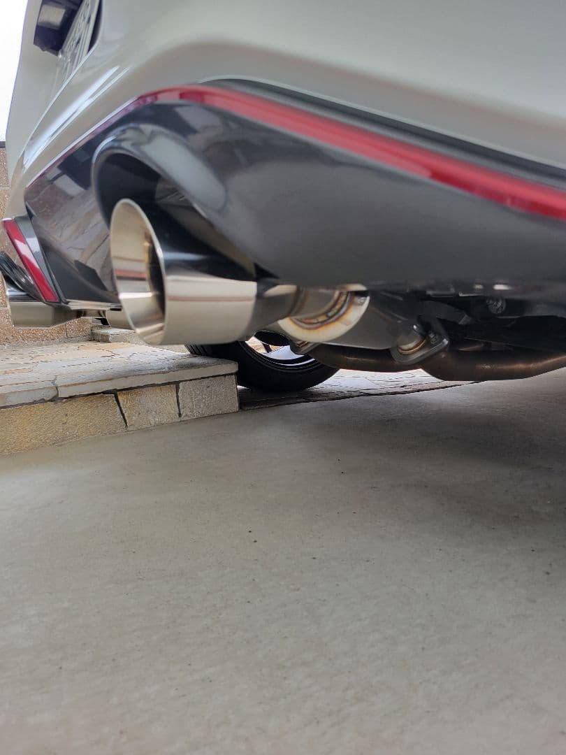 BELLUGA RACING　ベルガレーシングマフラー