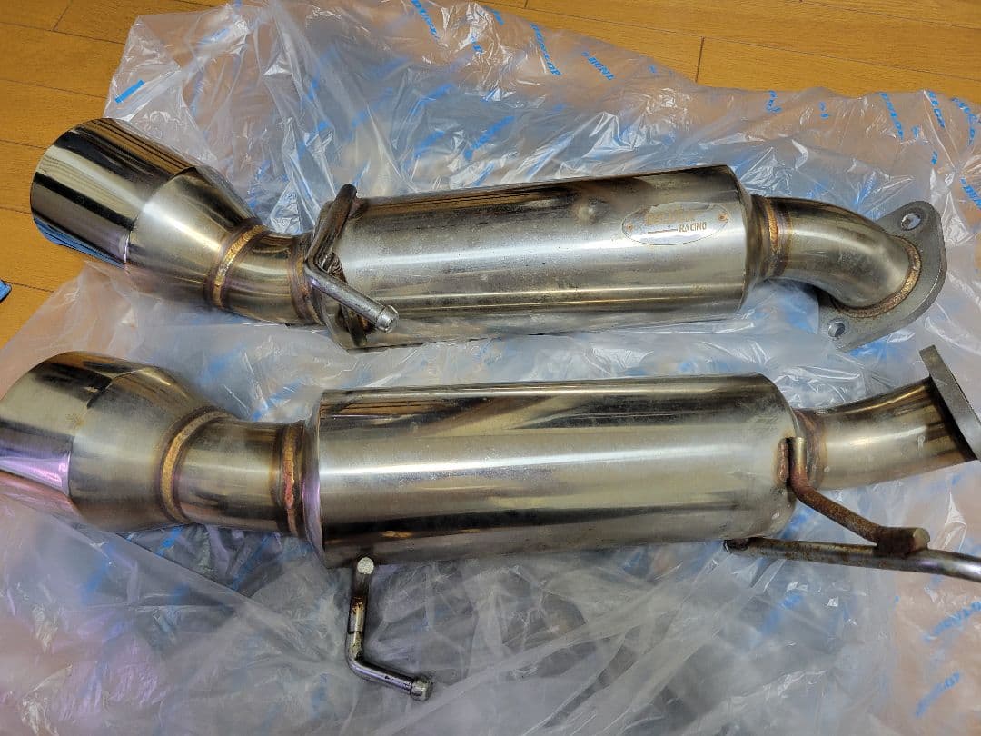 BELLUGA RACING　ベルガレーシングマフラー