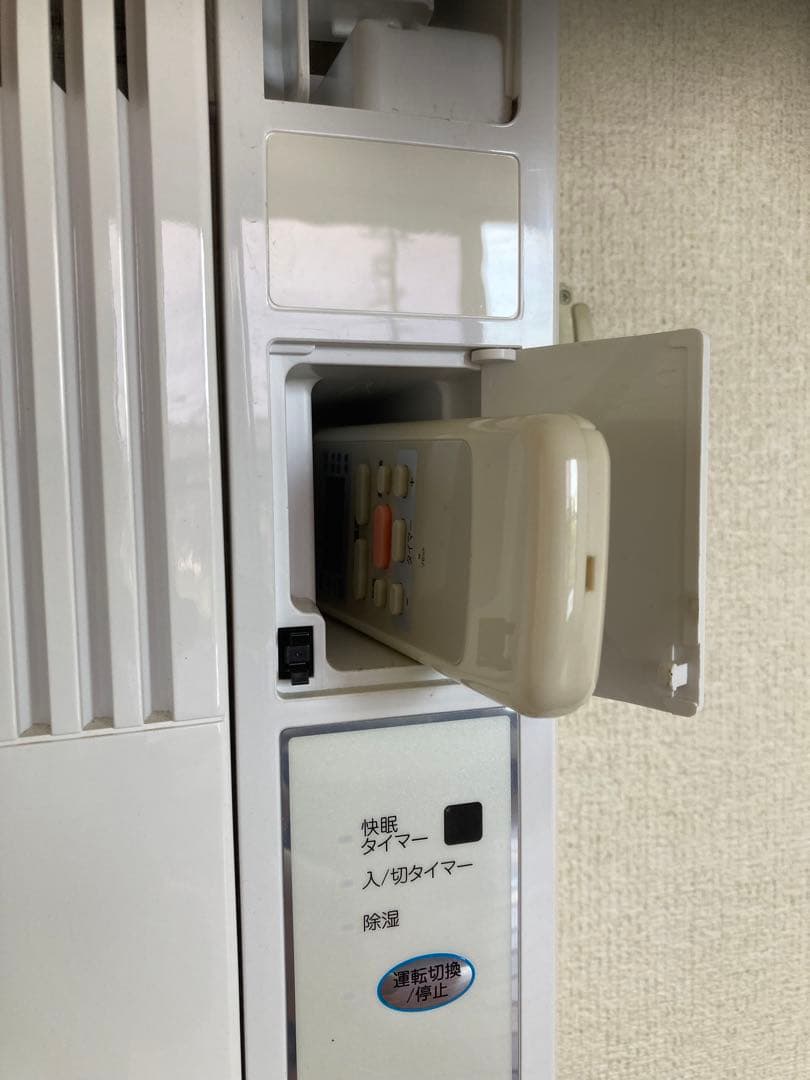KOZUMI コイズミ　窓用エアコン　窓枠付き　KAW-1602 2020年製