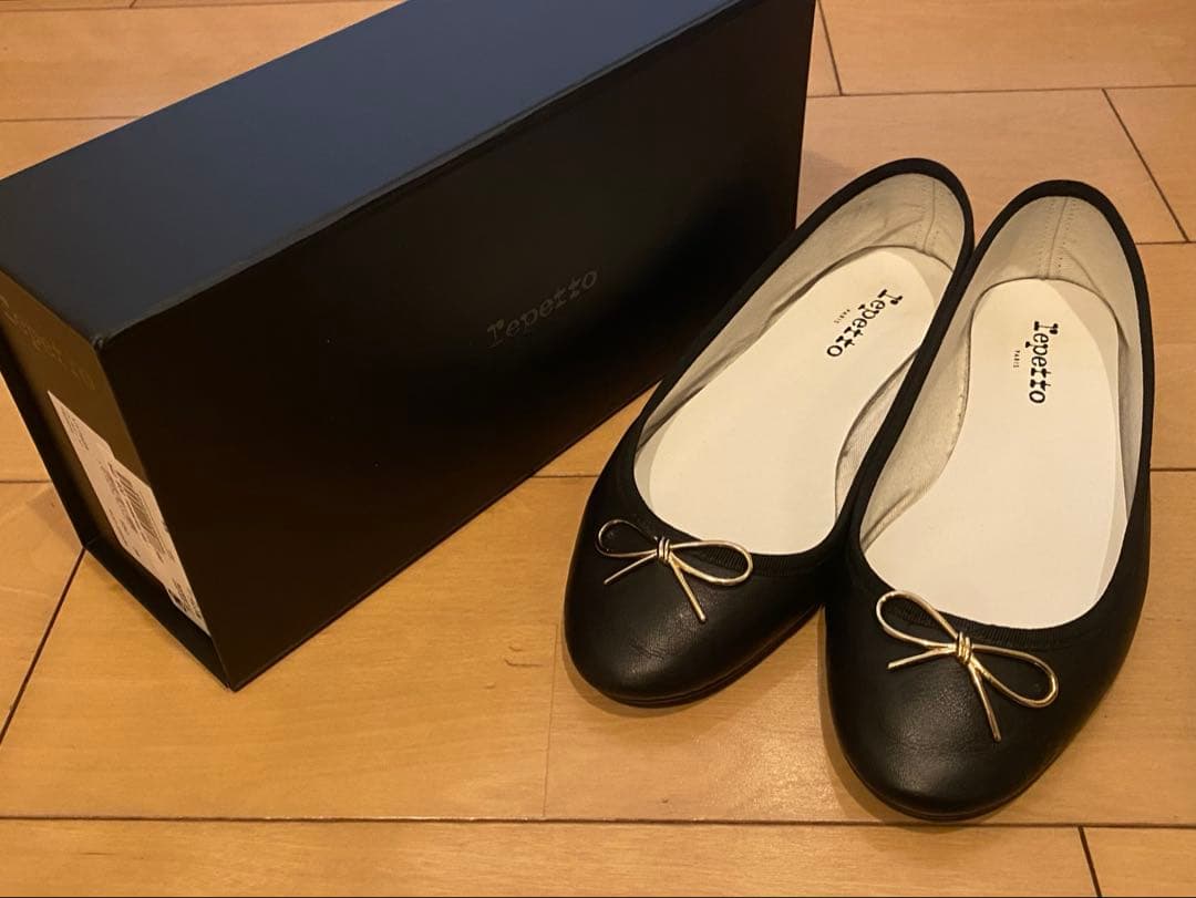 【美品】repetto レザー バレエシューズ　　リボン