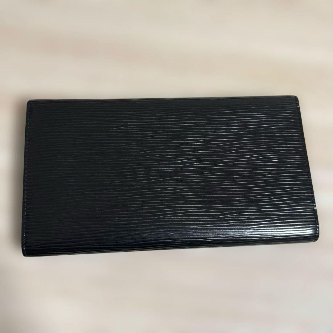 LOUIS VUITTON ルイヴィトン ポルトフォイユ インターナショナル