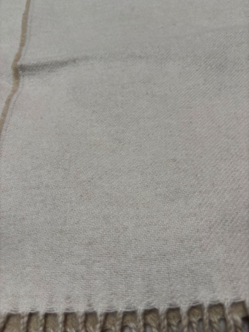 【iuta,】ストール