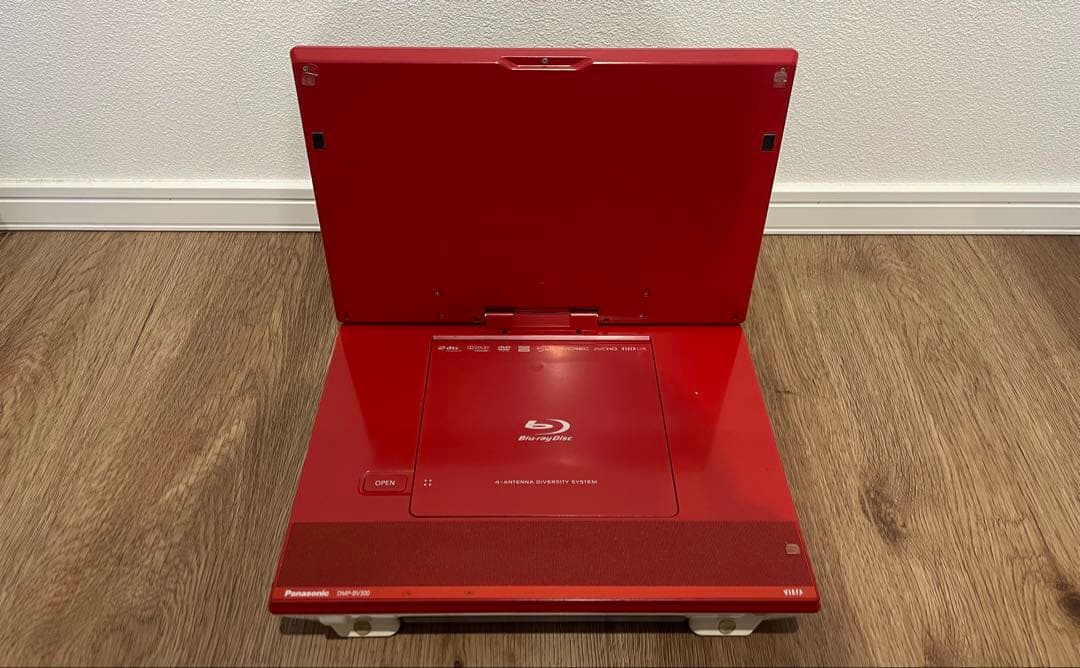 Panasonic BDプレーヤーポータブルテレビDMP-BV300