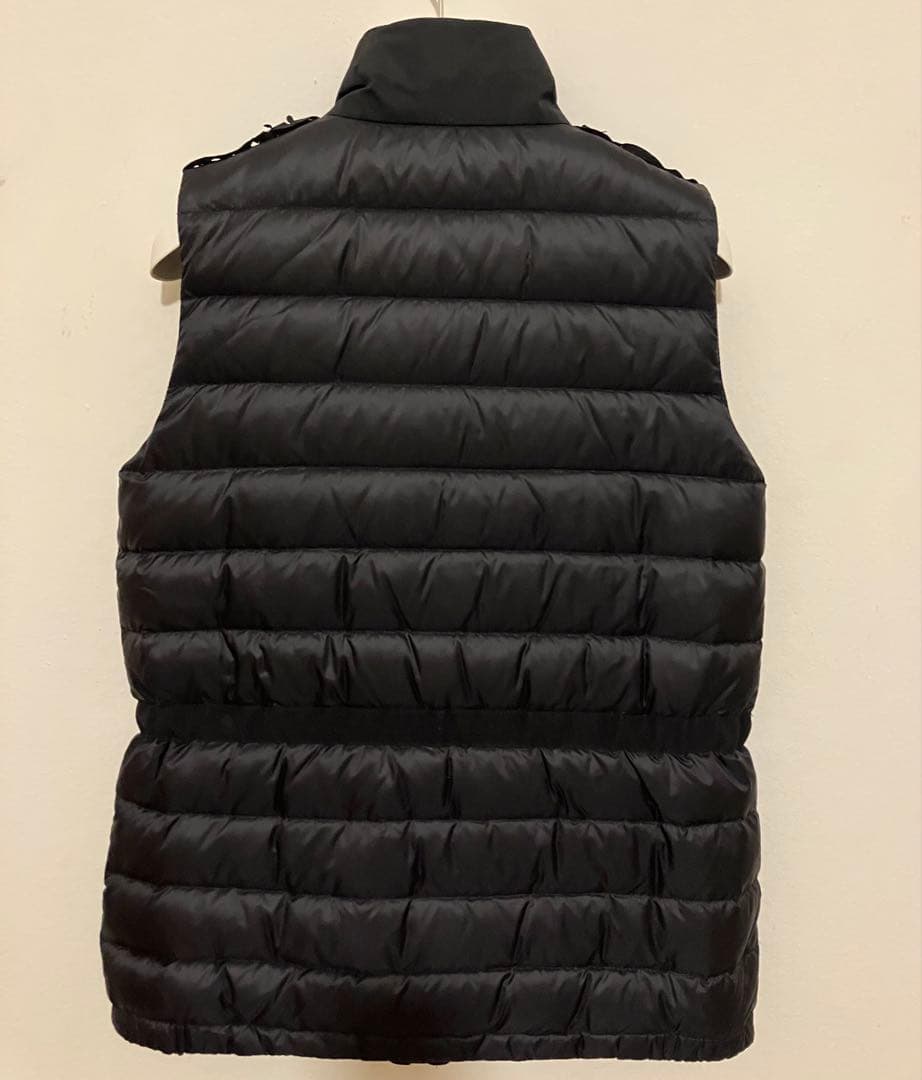 Moncler モンクレール　Sacaiとのコラボダウンベスト　Shinobu