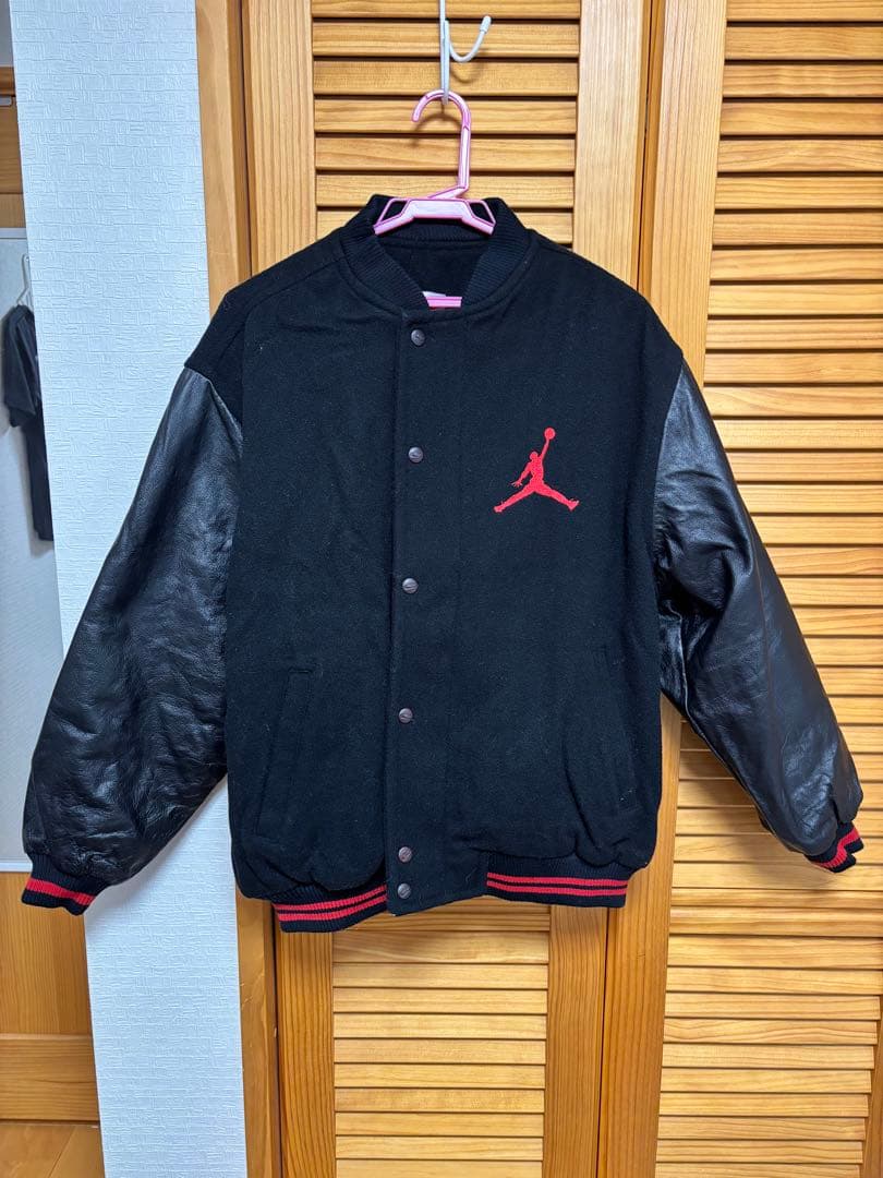 Nike Jordan スタジャン