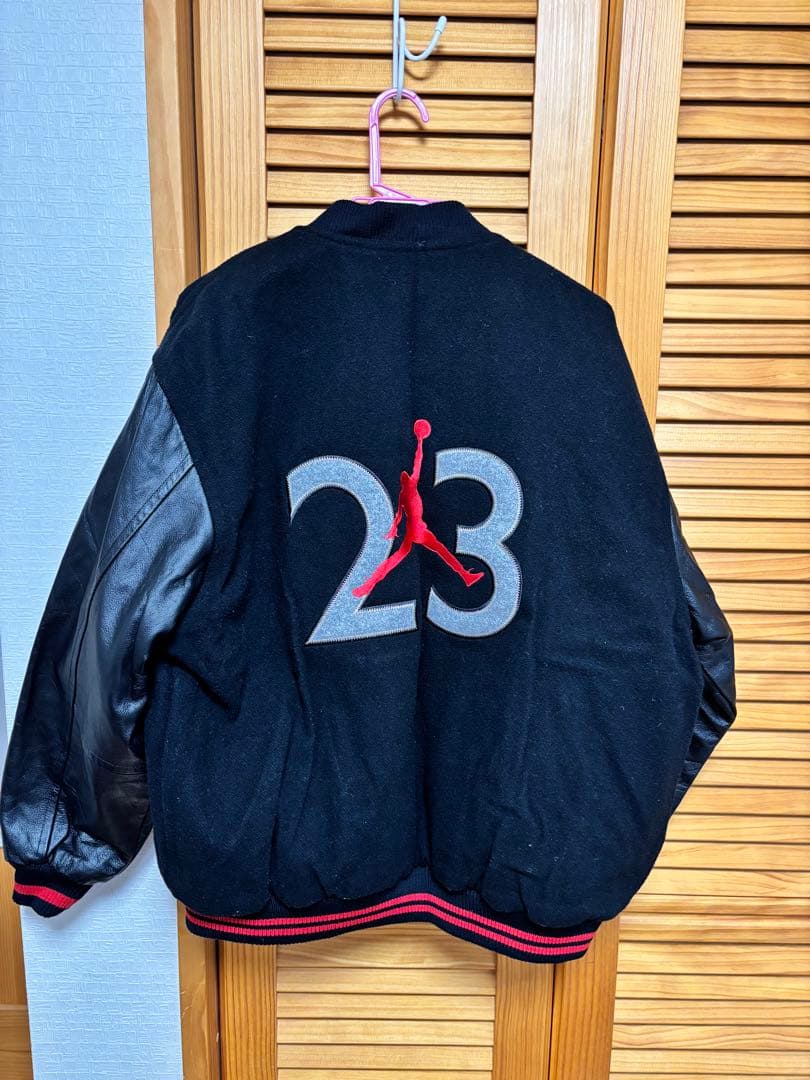 Nike Jordan スタジャン