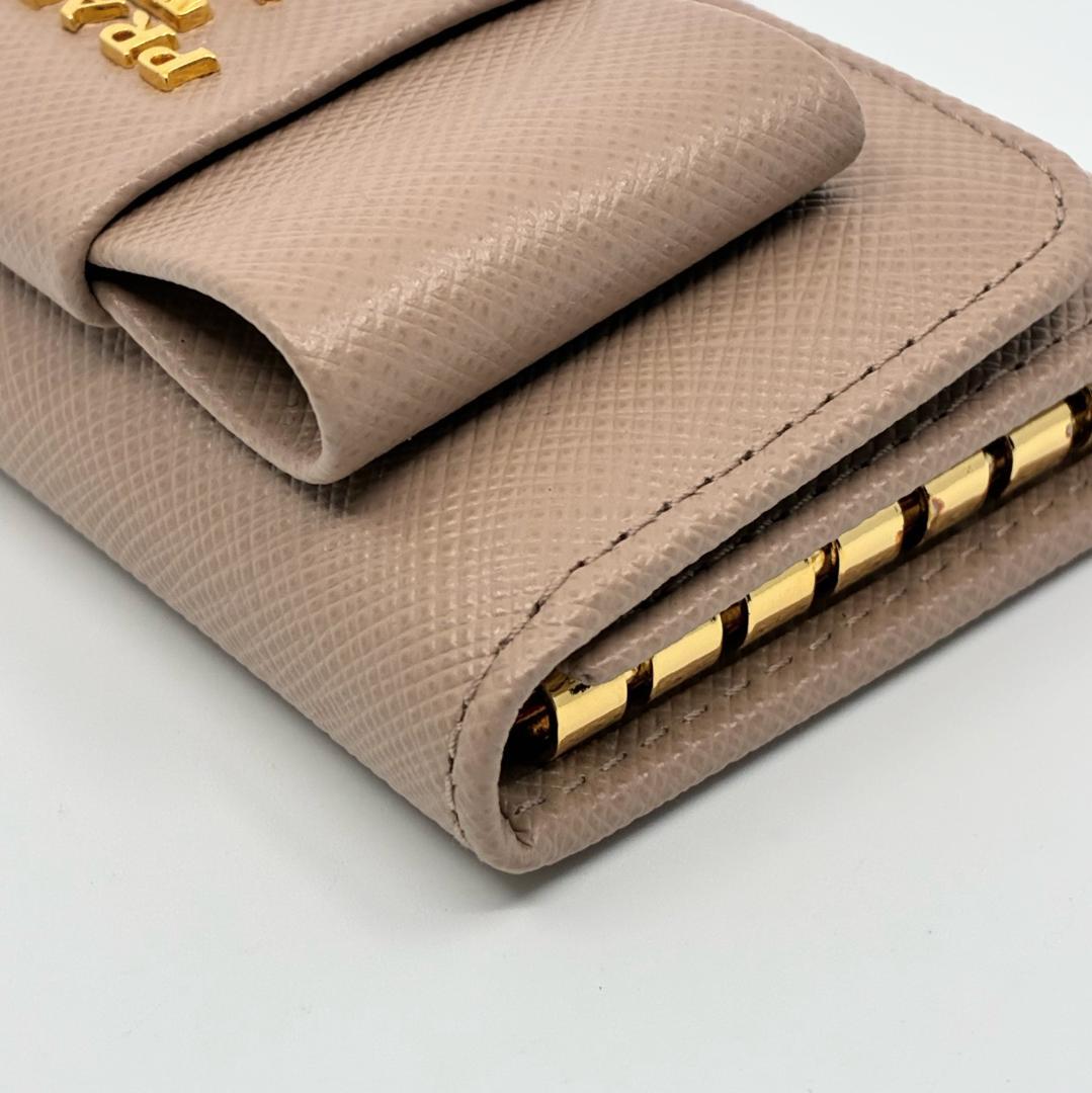 PRADA プラダ サフィアーノ 6連キーケース ピンクベージュ A1343A5