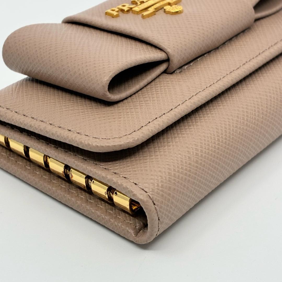 PRADA プラダ サフィアーノ 6連キーケース ピンクベージュ A1343A5
