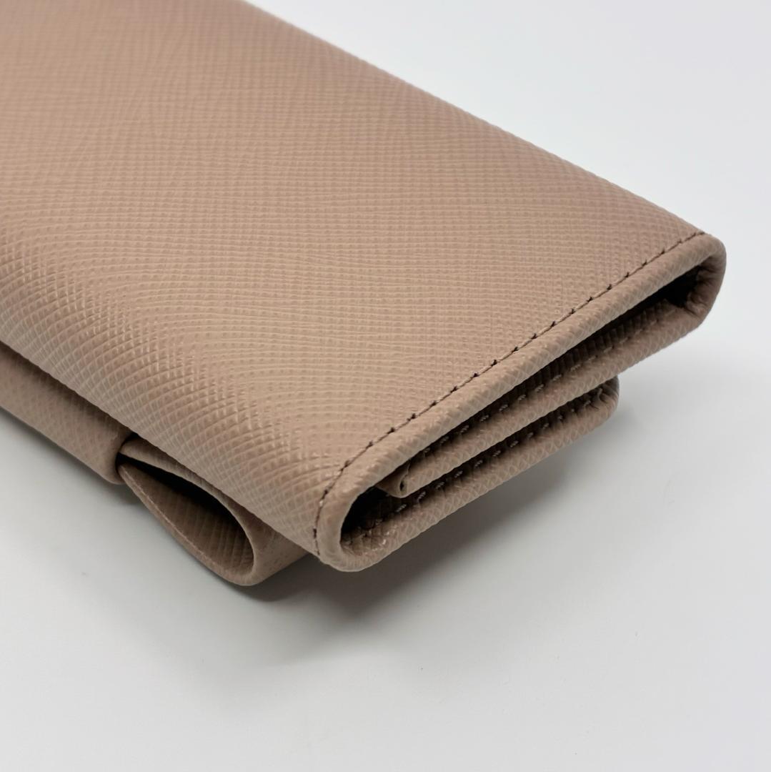 PRADA プラダ サフィアーノ 6連キーケース ピンクベージュ A1343A5