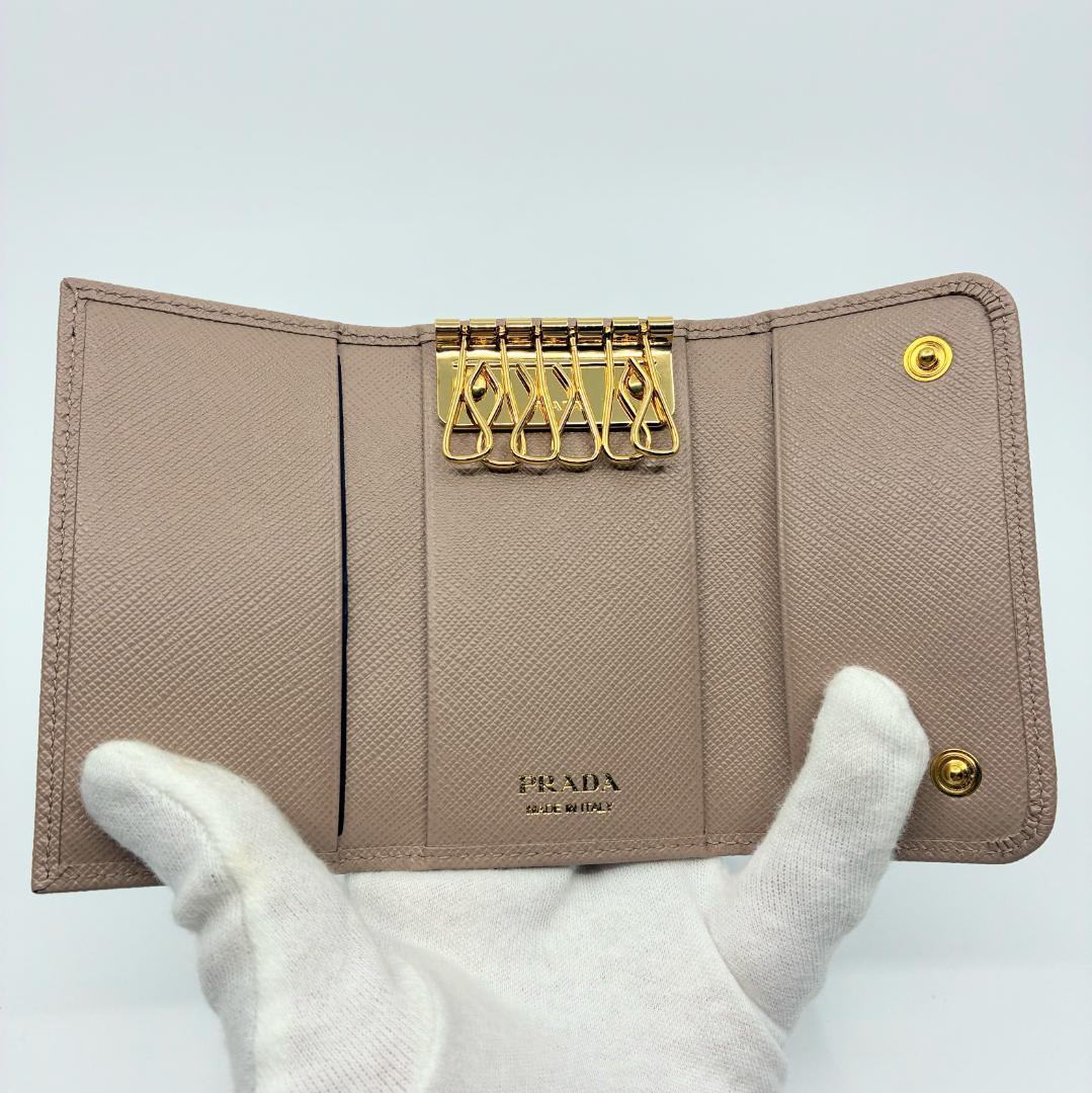 PRADA プラダ サフィアーノ 6連キーケース ピンクベージュ A1343A5