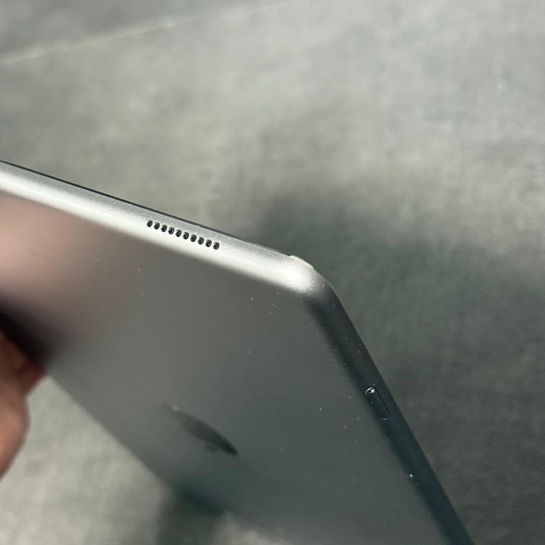 ipad pro 第2世代 12.9インチ 512gb simフリー