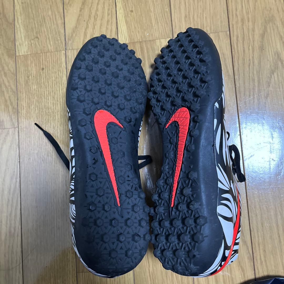ナイキ nike NIKE ハイパーヴェノム ネイマールモデル 28.5cm