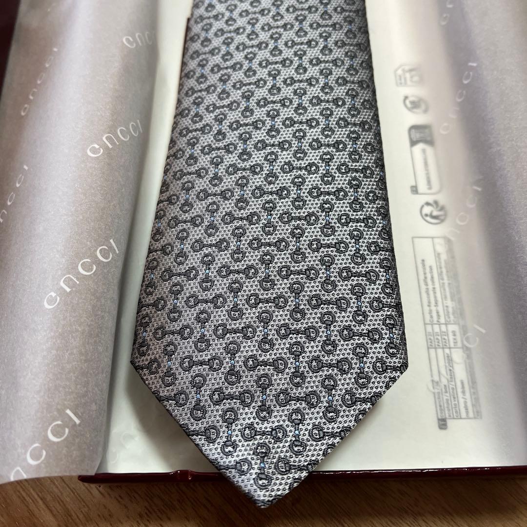 【新品未使用】GUCCI グレー パターン ネクタイ