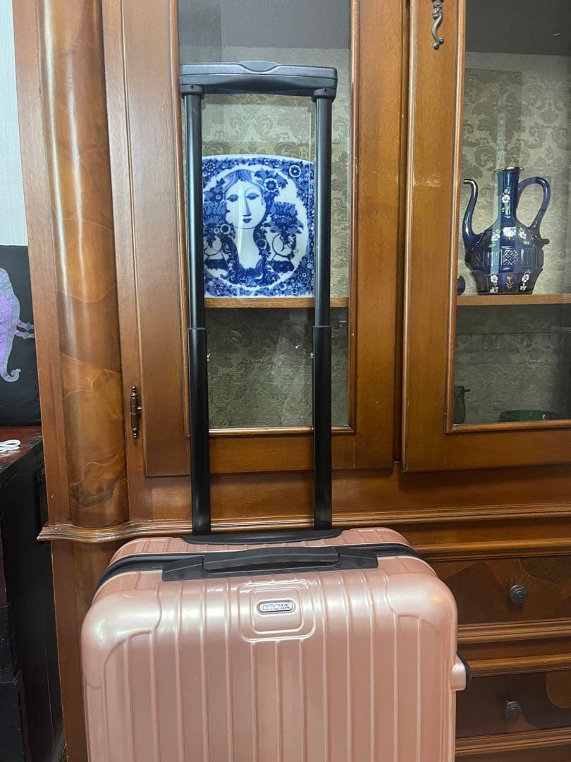 リモア　4輪　TSA キャリーケース