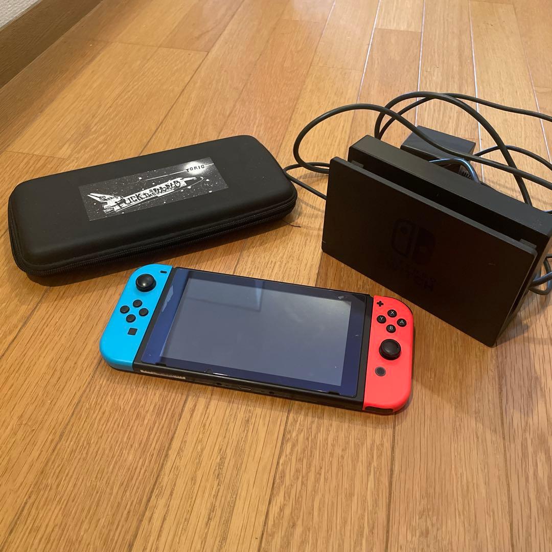 Nintendo Switch ネオンブルー/ネオンレッド 本体　ソフト4本付き