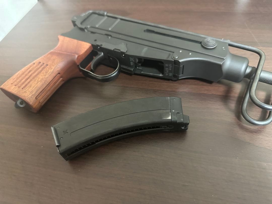 KSC Vz61 ガスガン HW ヘヴィウェイト 木製グリップ付き +箱etc