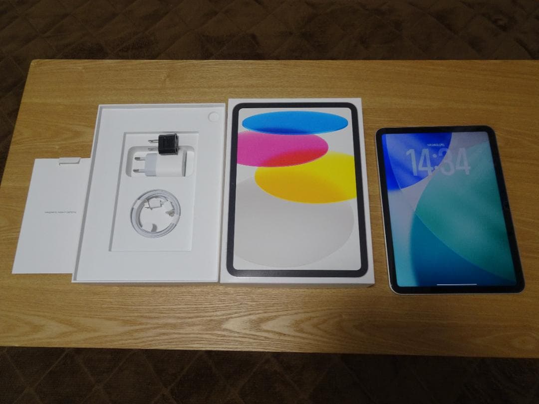 ​【美品】iPad第10世代 Wi-Fi 64GB シルバー バッテリー100%