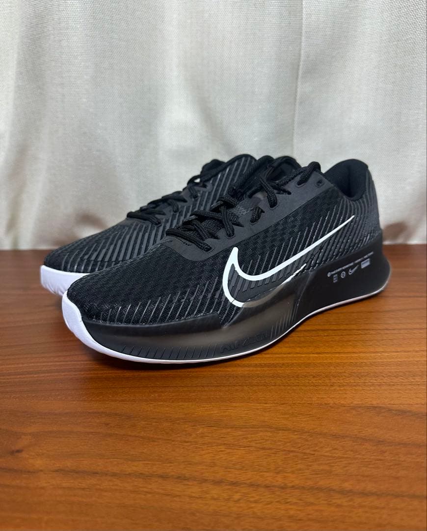 ナイキ　テニス　シューズ　24.5cm