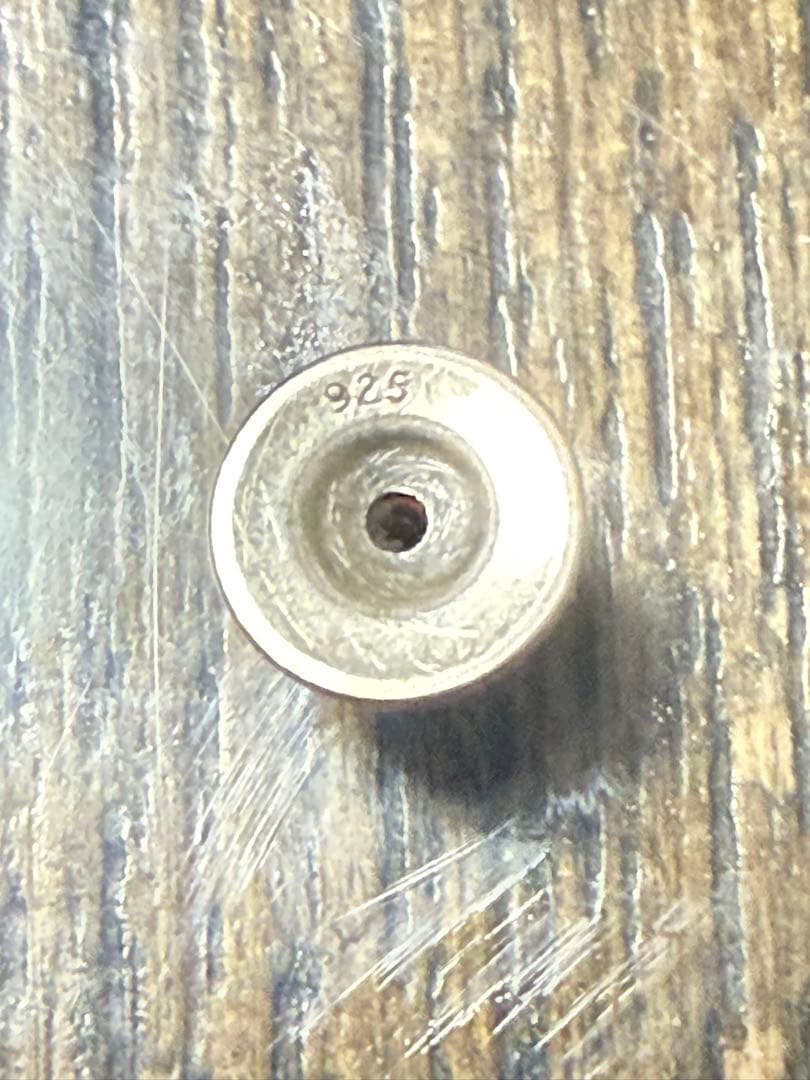 シルバー 花模様 ピアス(片耳用)