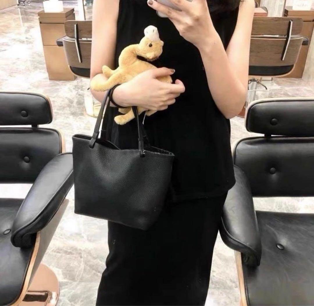 The Row レザートートバッグ 小型サイズ