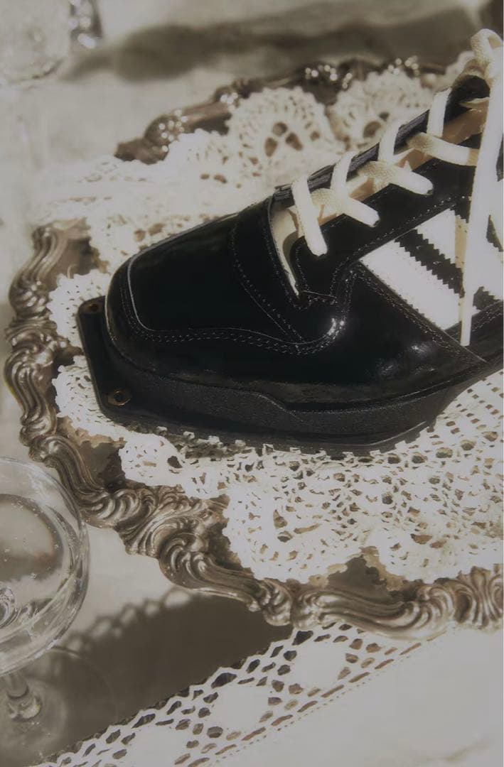 【新品タグ付き】didas FORUM CUBISM atmos pink限定版