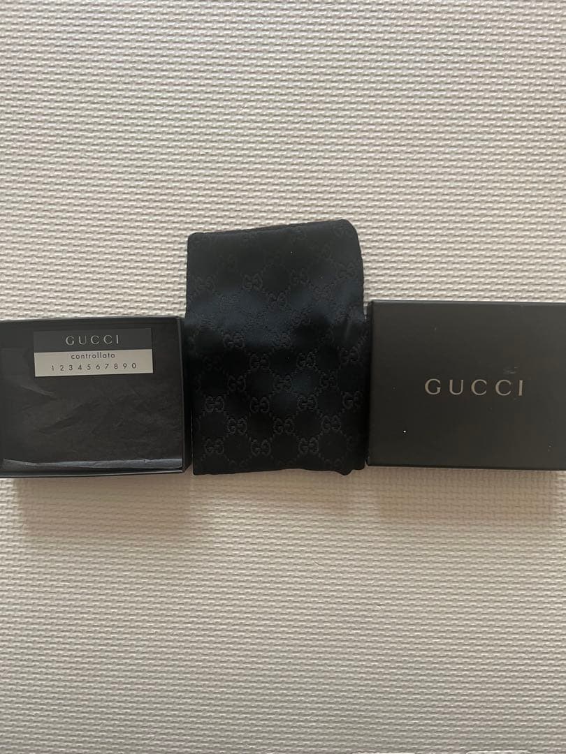 最終値下げ！GUCCI ブラック マネークリップ箱付き