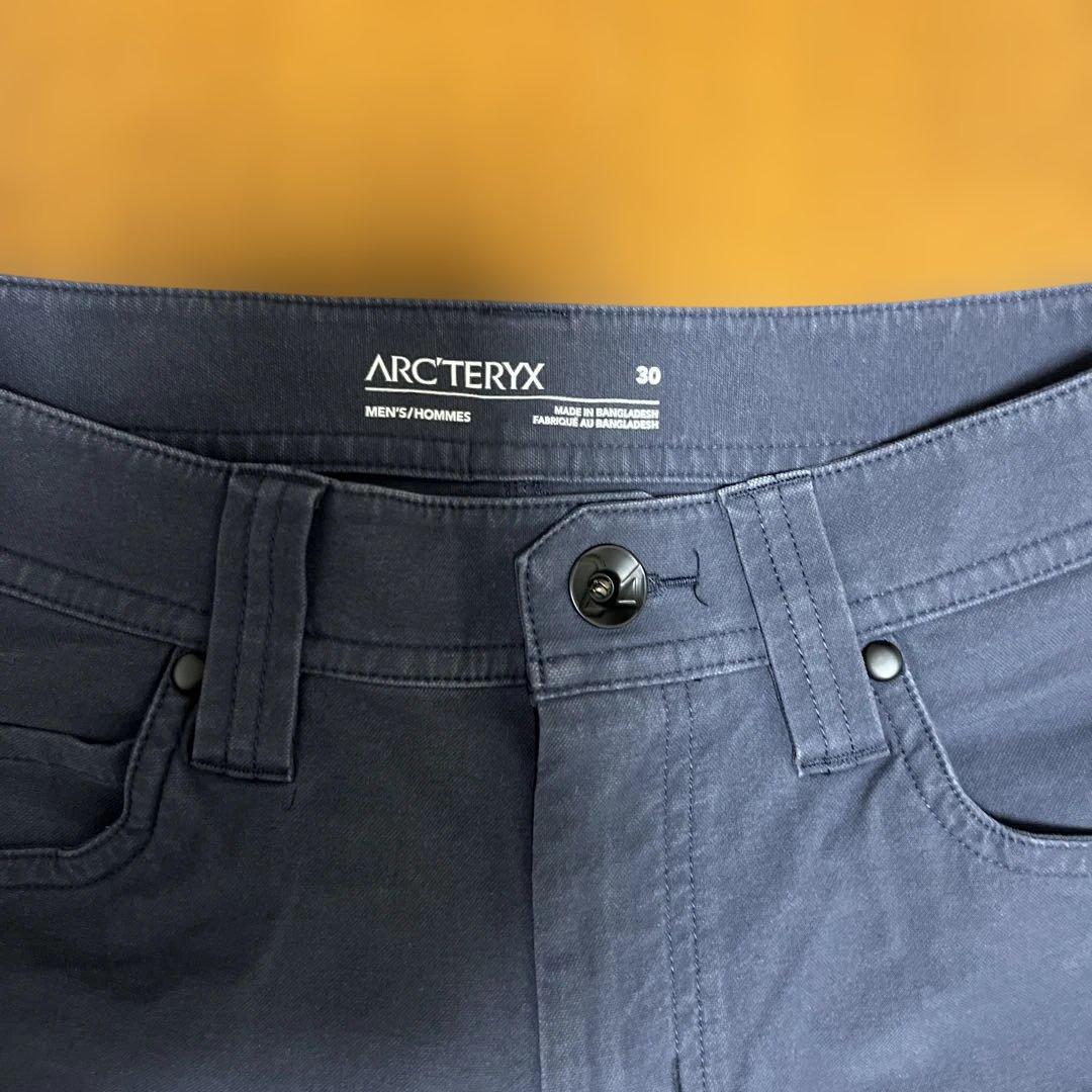 アークテリクス レヴォン パンツ　ブラックサファイア