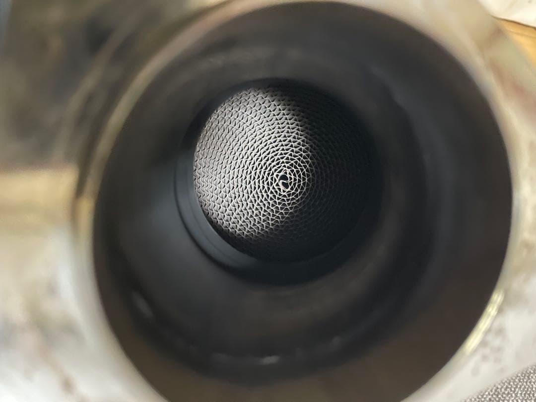 s*t様 日産 V36、Z33、Z34、Y51 HKS高性能ステンレス触媒