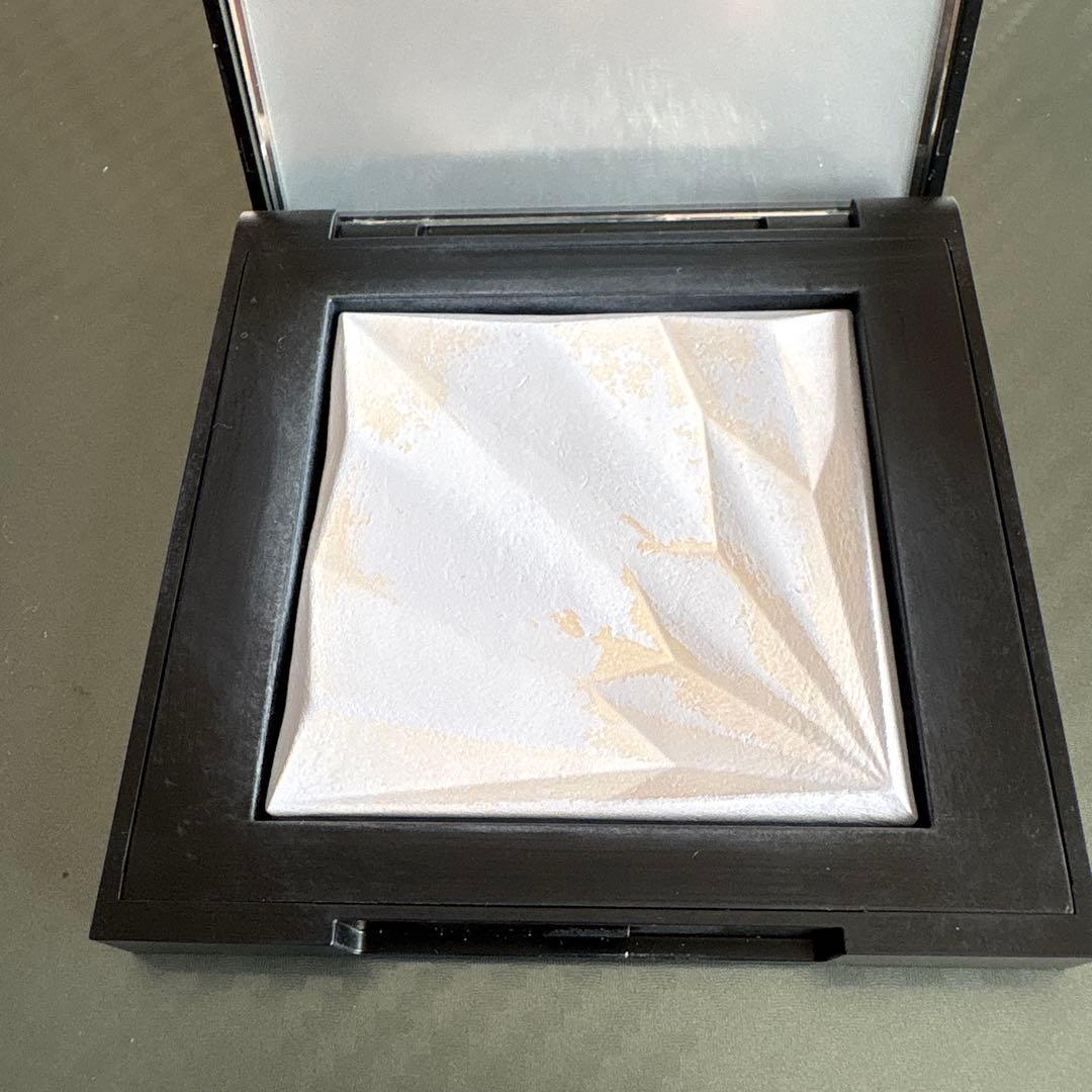 shu uemuraアンリミテッドルミマットセッティング ジェルインパウダー