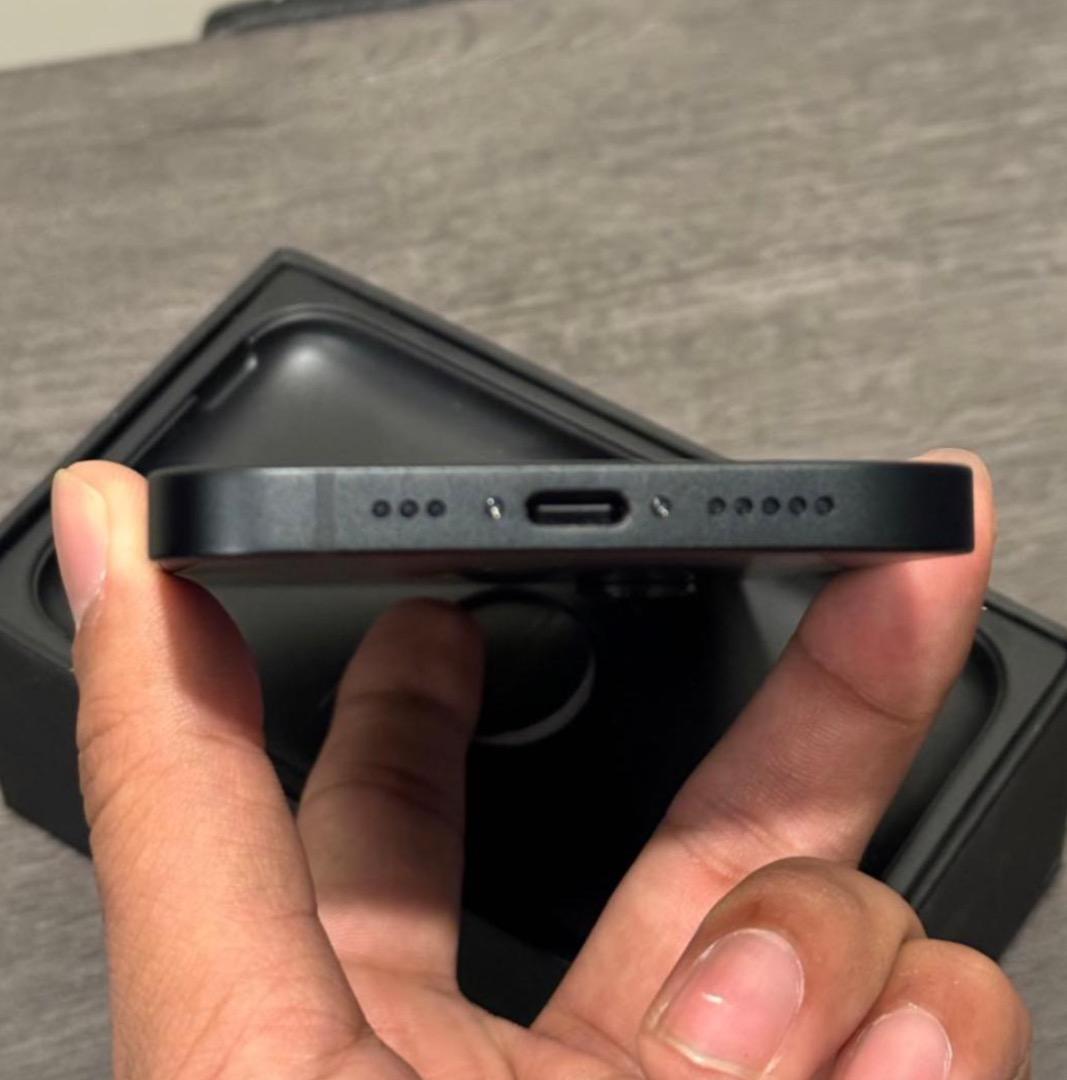 【バッテリー100％】【美品】iPhone 16e｜128GB｜SIMフリー