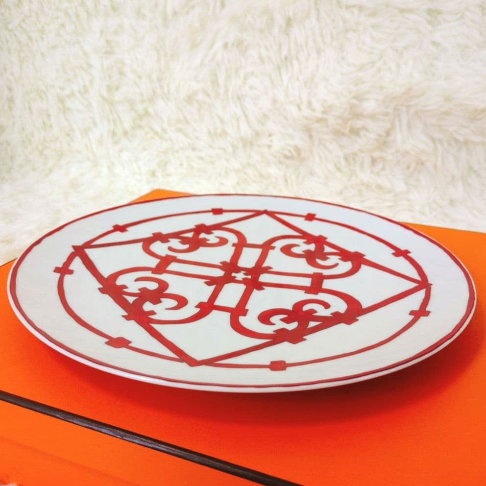 【未使用・箱あり】Hermès ガダルギヴィールディナープレート26cm 赤