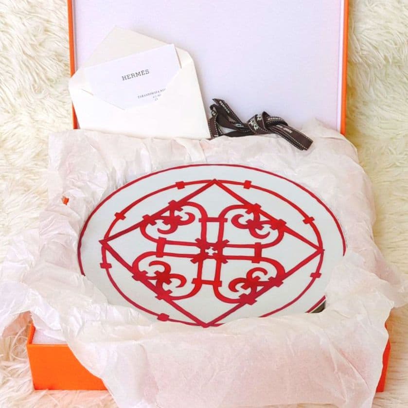 【未使用・箱あり】Hermès ガダルギヴィールディナープレート26cm 赤
