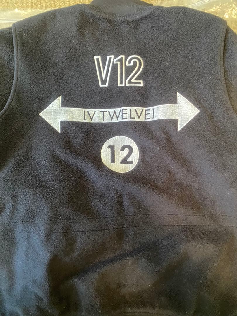 [V TWELVE] TEC FLEECE JKT M ブラック