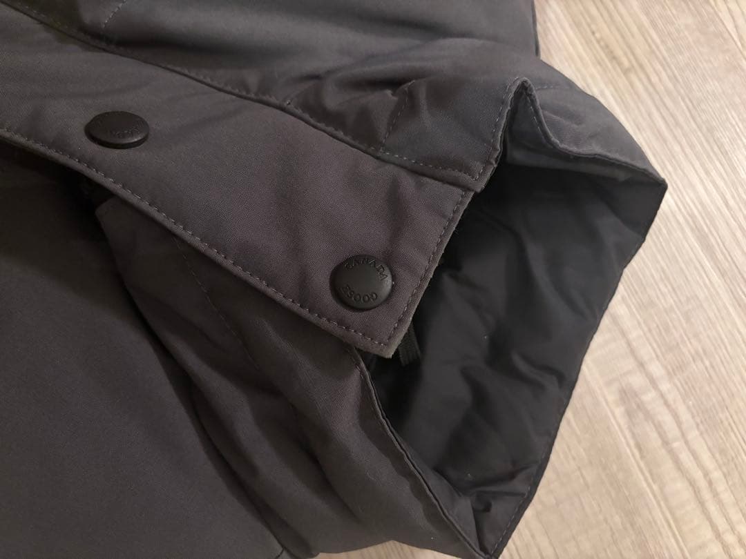   ダウンベスト ブラック