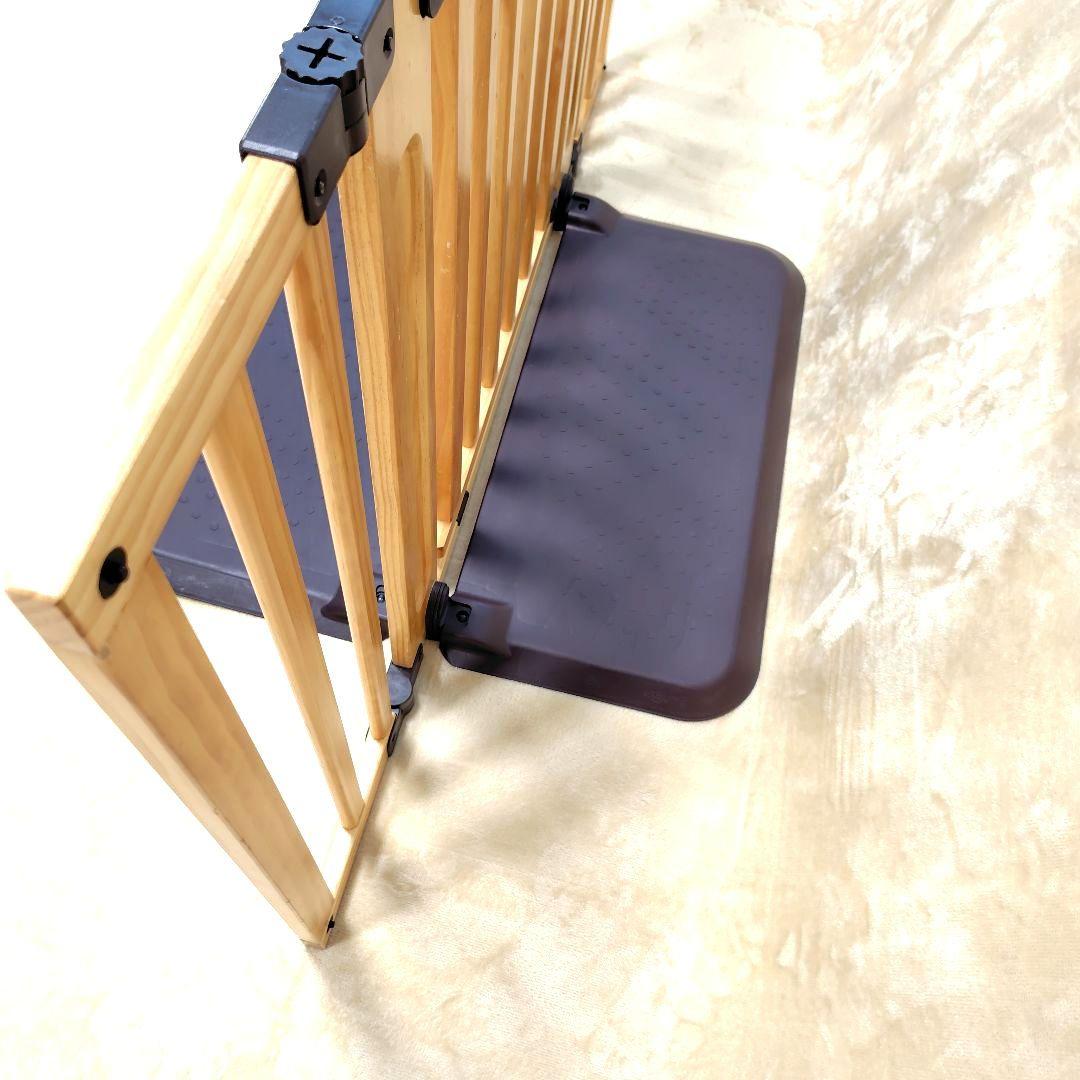 日本育児 ニホンイクジ おくだけドアーズ Мサイズ 木製 ベビーゲート 赤ちゃん