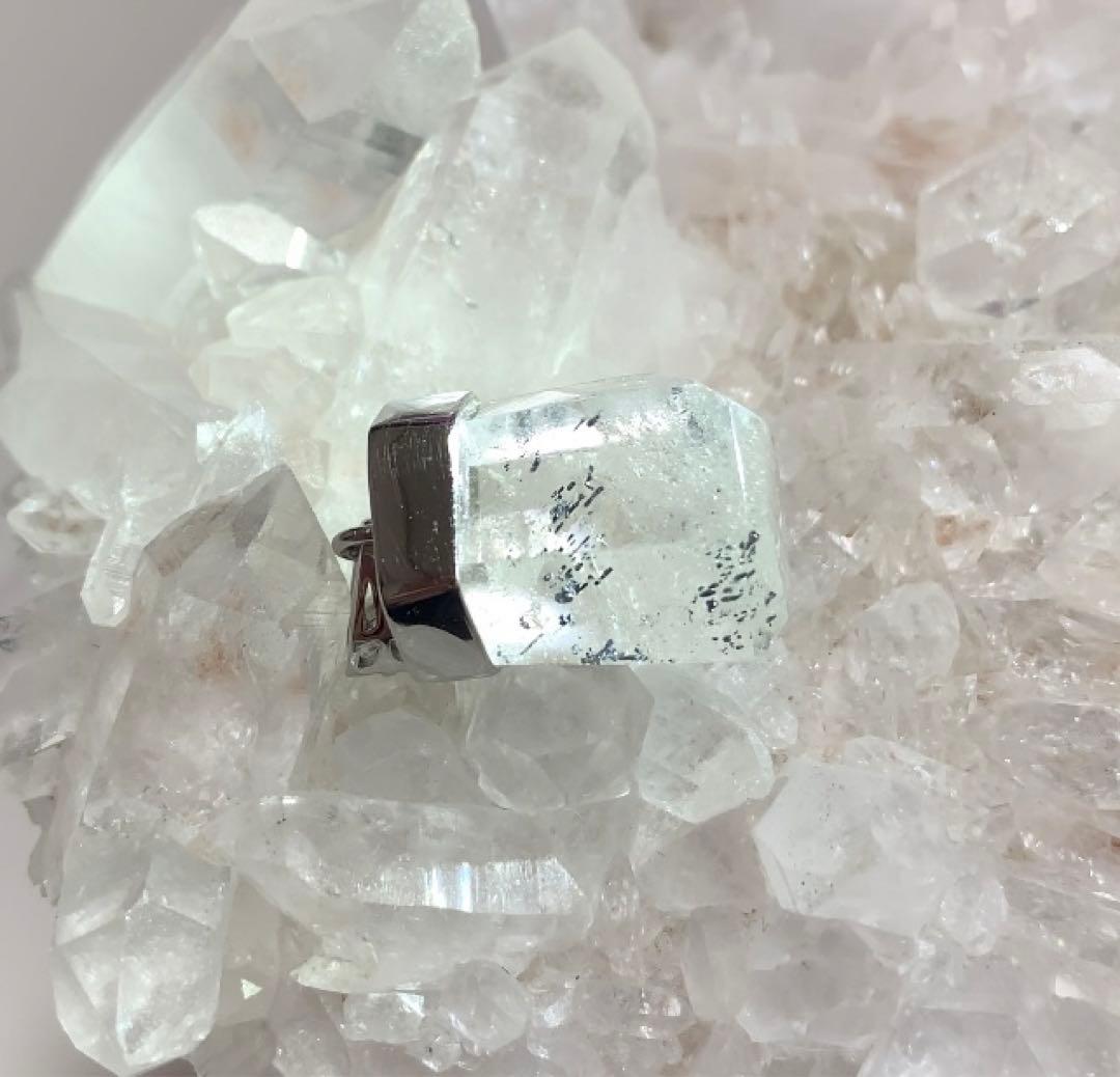 スティブナイトインクォーツ　ペンダントトップ