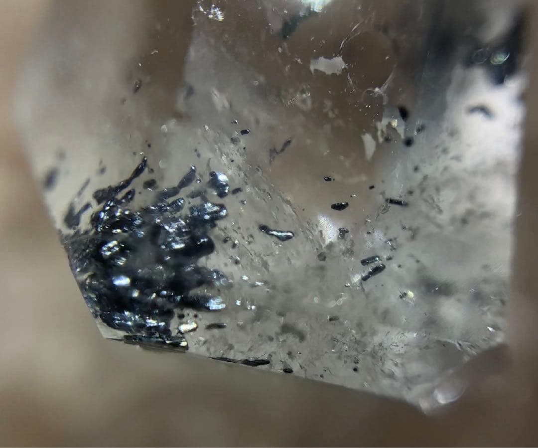 スティブナイトインクォーツ　ペンダントトップ