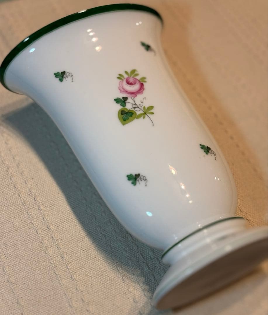 HEREND（ヘレンド） 花瓶 ローズモチーフ