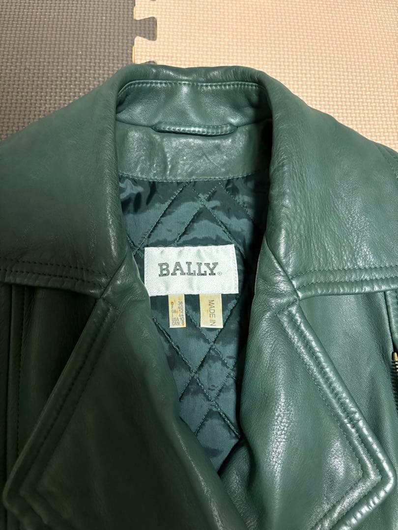 BALLY グリーン　カーキ　 レザー ロングコート ベルト付き