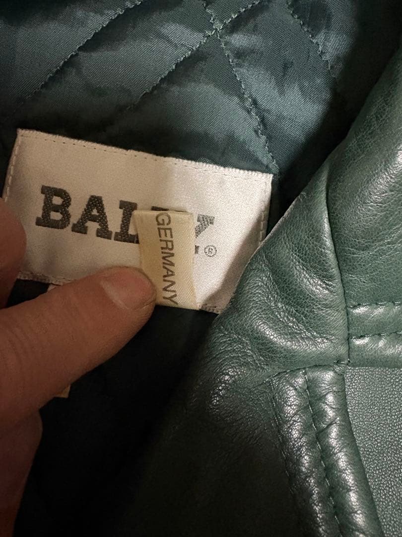 BALLY グリーン　カーキ　 レザー ロングコート ベルト付き