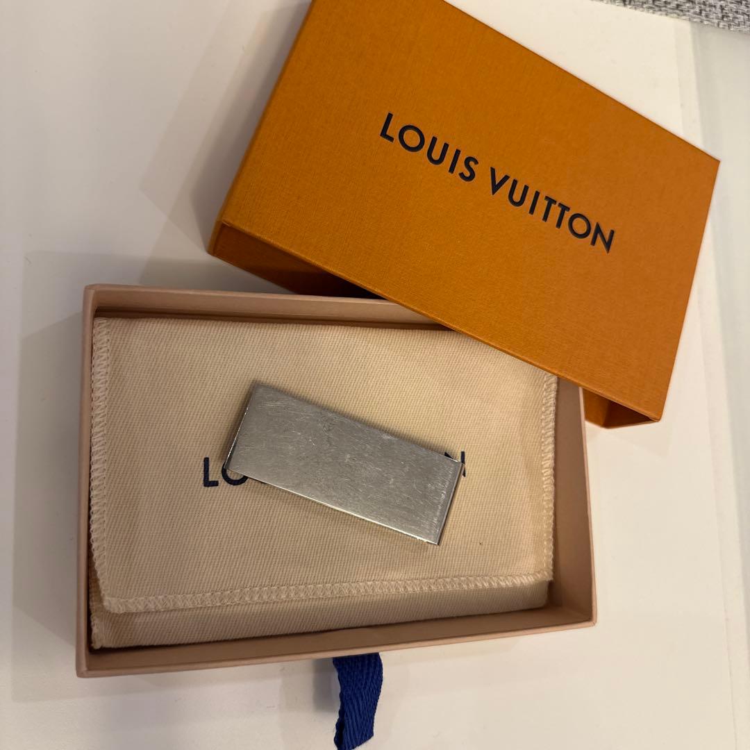 美品 LOUIS VUITTON ルイヴィトン マネークリップ