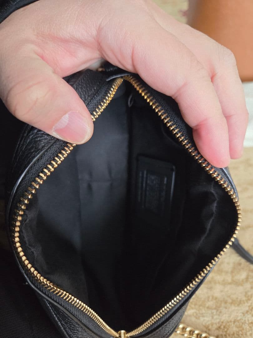 COACH レザー ショルダーバッグ　黒