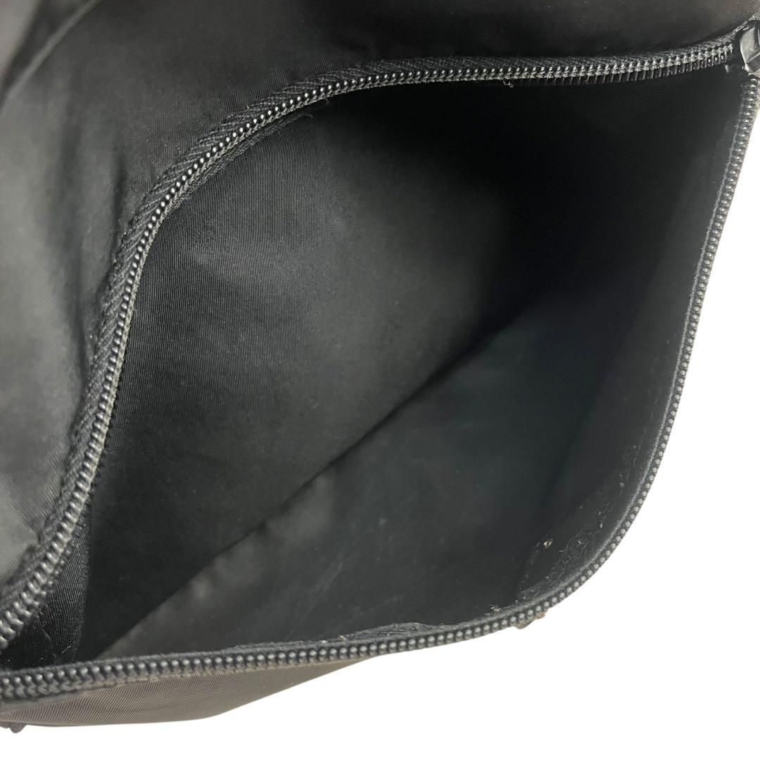 美品✨プラダ ショルダーバッグ カメラバッグ ナイロン レザー 三角ロゴ 黒