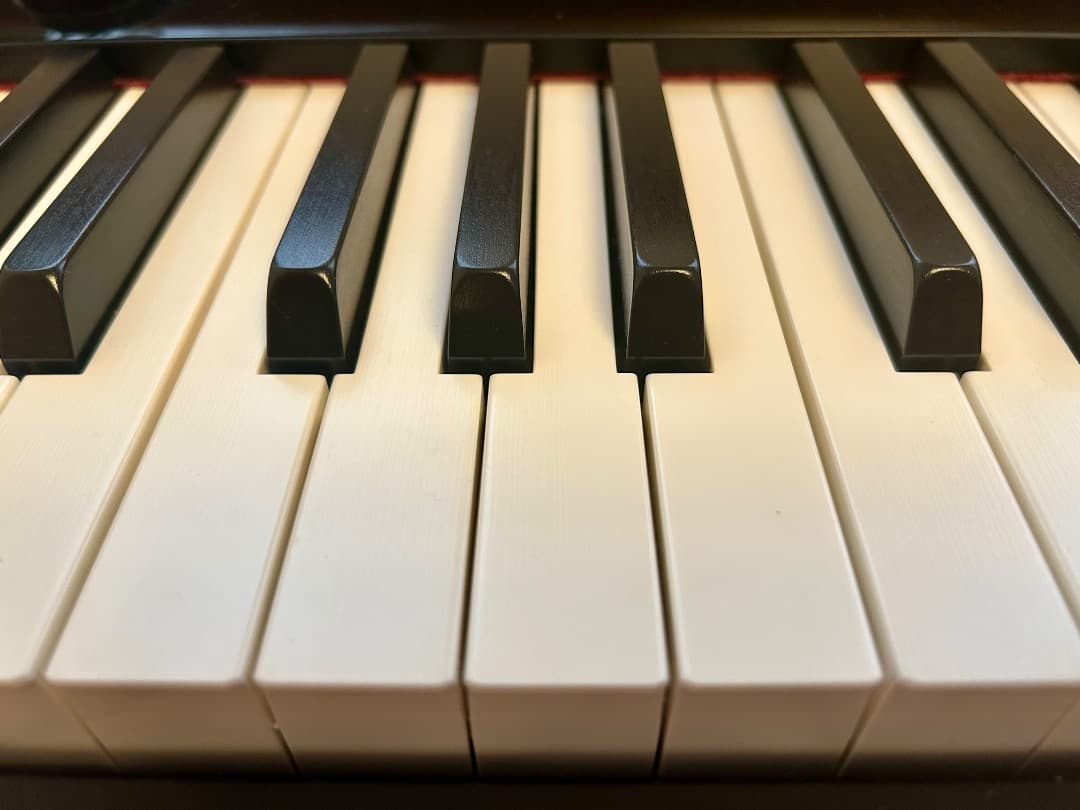 【極美品】CASIO 電子ピアノ PRIVIA PX-S1000 純正スタンド付