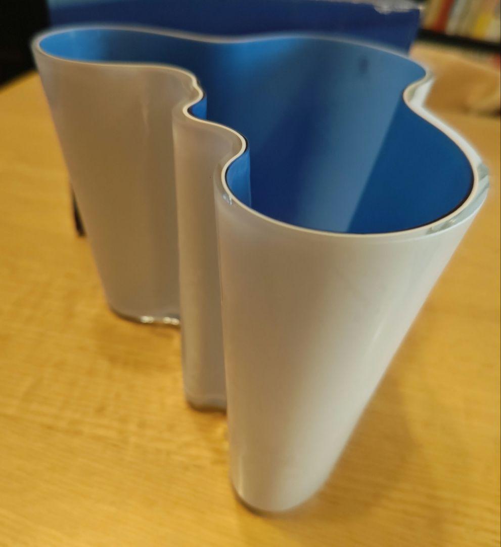  フラワーベース ホワイト/ブルー