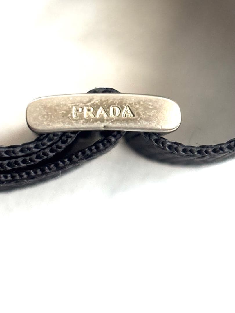 PRADA プラダ ブラック ナイロンショルダーバッグ 三角ロゴ