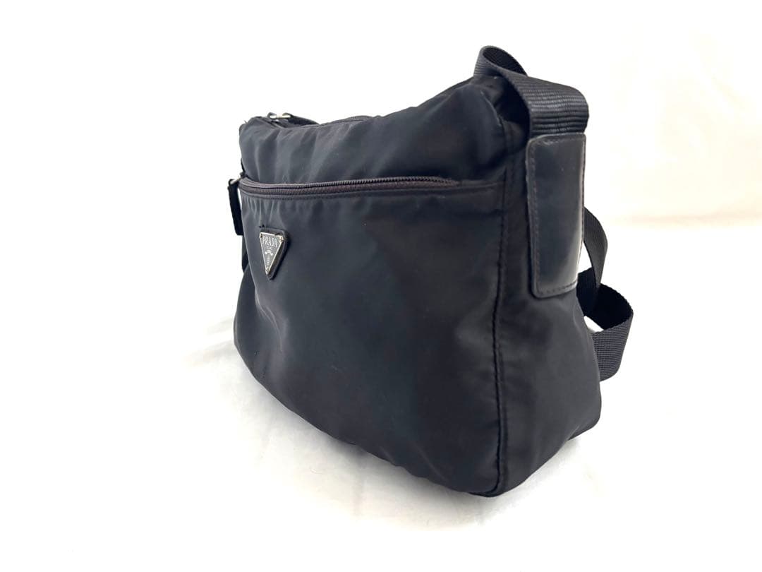 PRADA プラダ ブラック ナイロンショルダーバッグ 三角ロゴ