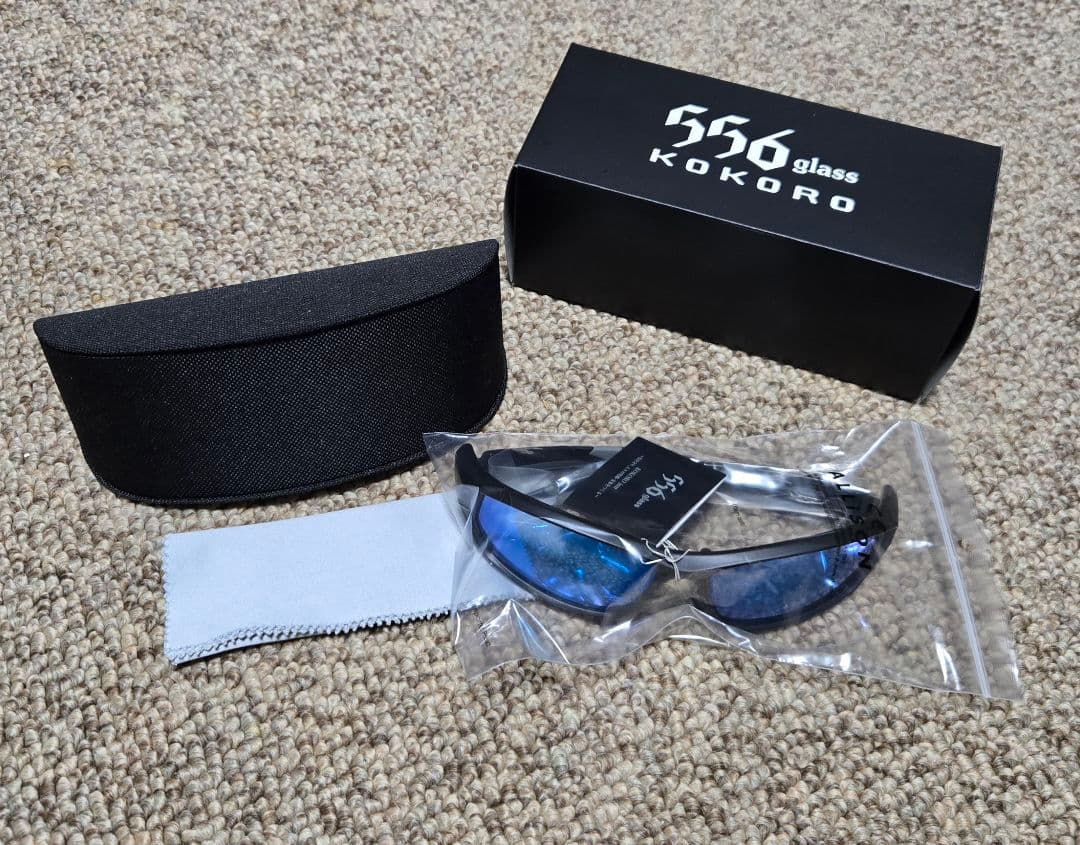 556glass　KOKORO 　ヒューガ　サングラス ブルーレンズ